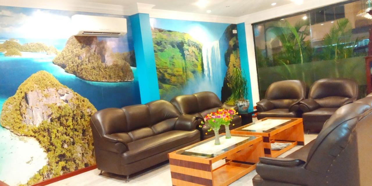 Paradise Hotel Tanjung Pinang Esterno foto